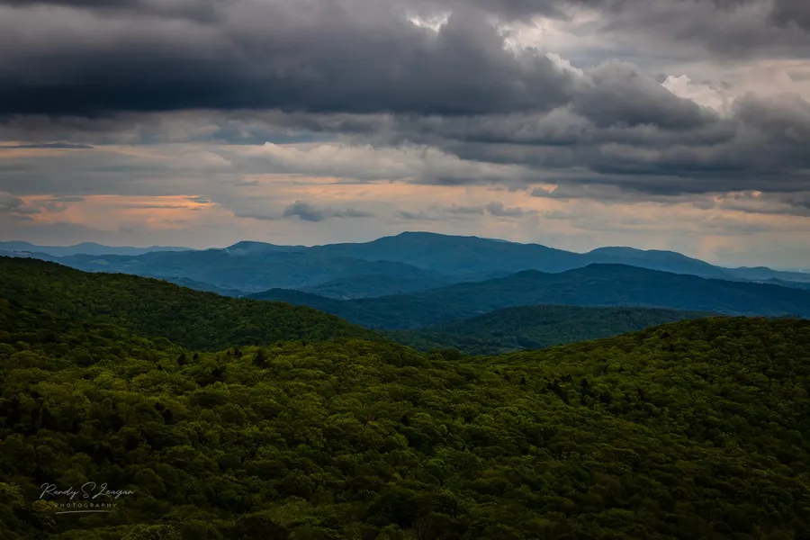 The view out across the ridges from Whitetop